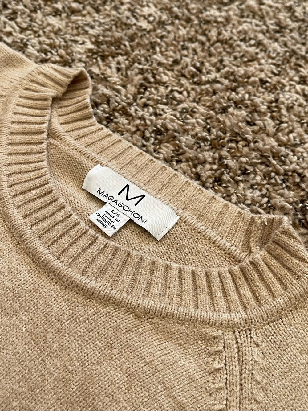 Magaschoni Classic Beige Crew Neck Sweater Women's Size L Elegant Modern - Picture 3 of 12